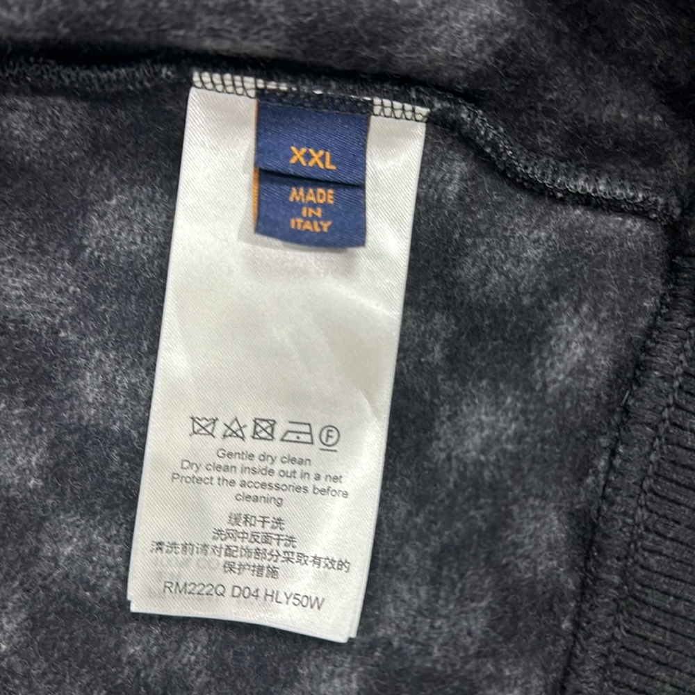 Louis Vuitton jacket - Picture 4 of 6